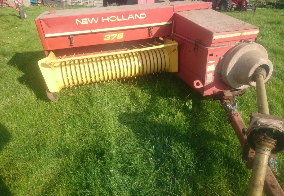 New Holland 378 Baler - Image 1