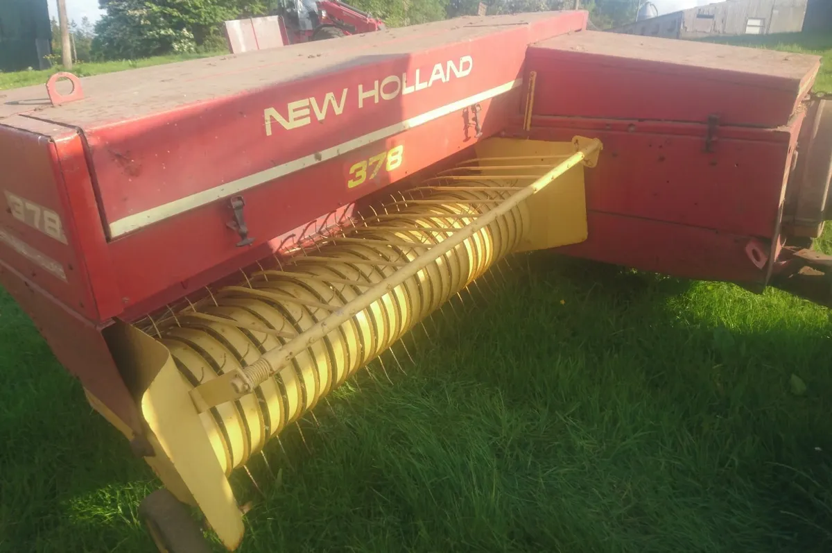 New Holland 378 Baler - Image 2