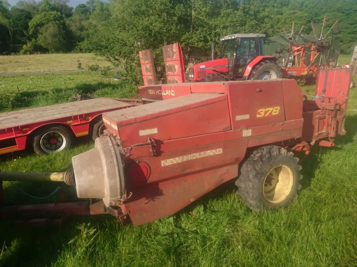 New Holland 378 Baler - Image 3
