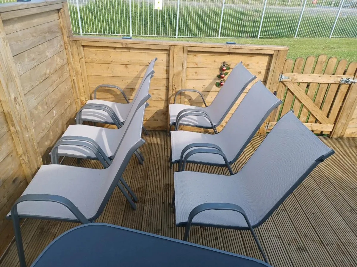 Outdoor Table & 6 Chairs - Image 3