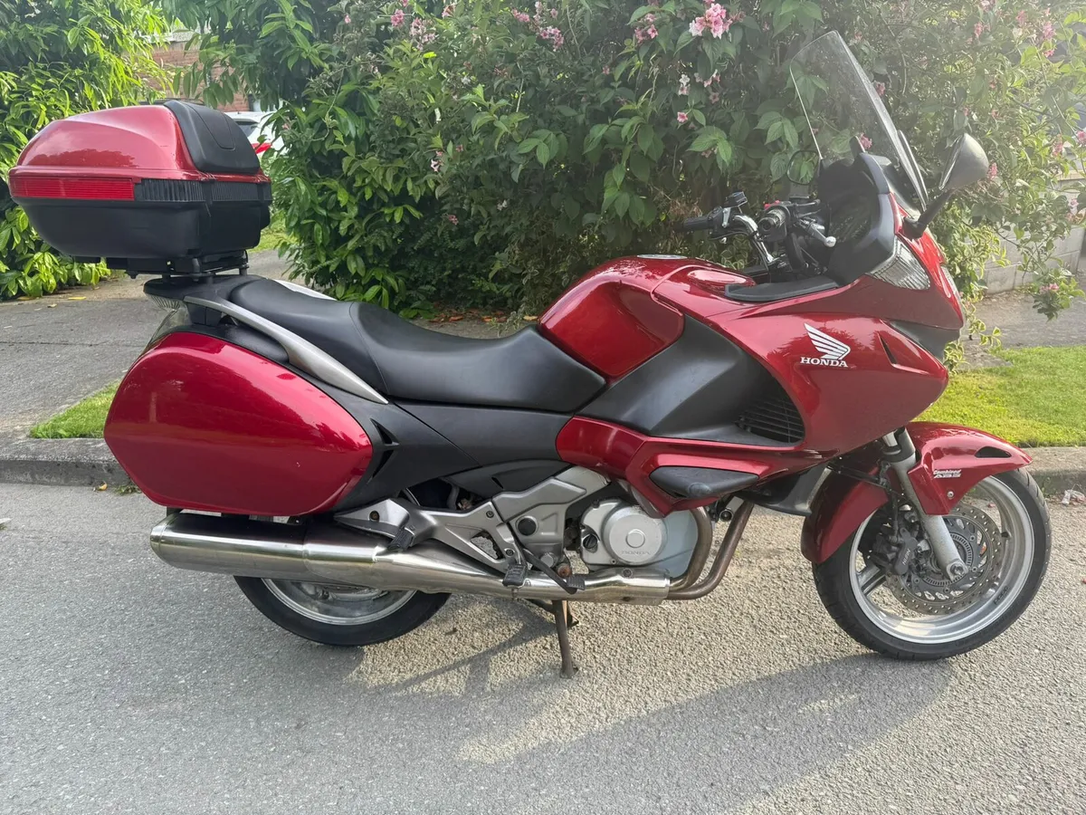 Honda Deauvalle NT700 2014 - Image 2