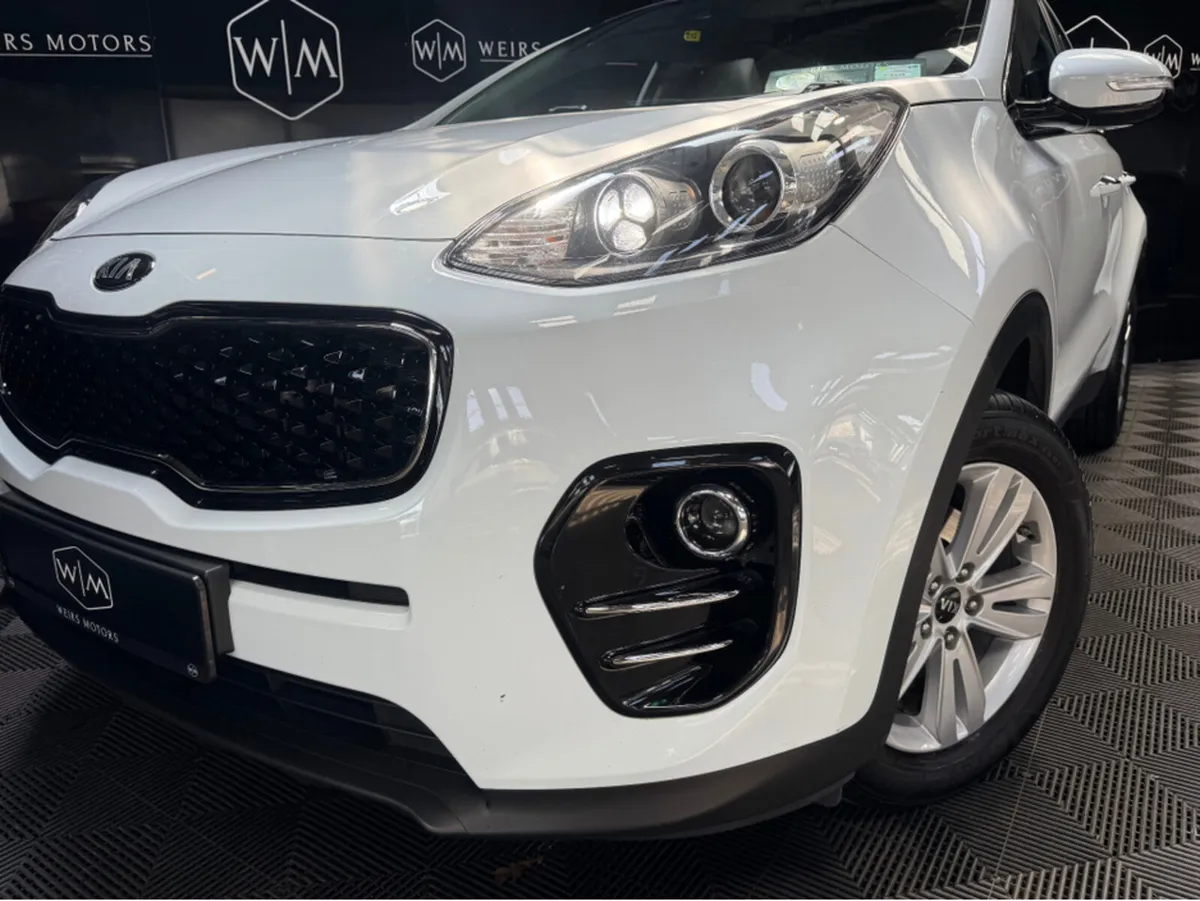 Kia Sportage PLATINUM /LOW MILLAGE/ TILT & SLIDE S - Image 3