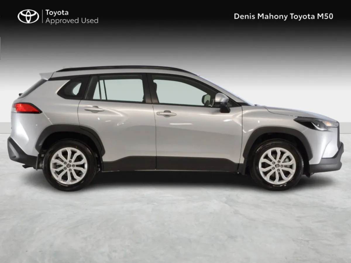 Toyota Corolla Cross Hybrid Luna Auto - Image 3