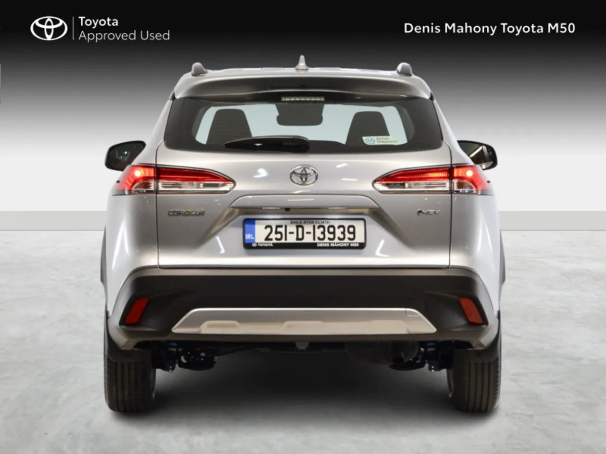 Toyota Corolla Cross Hybrid Luna Auto - Image 4