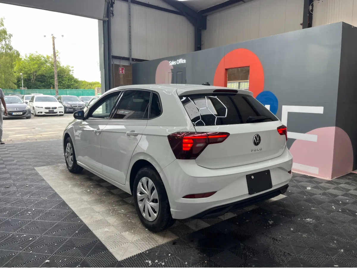 Volkswagen Polo 1.0 TSI ACTIVE BASIC / 22k KMs / R - Image 4