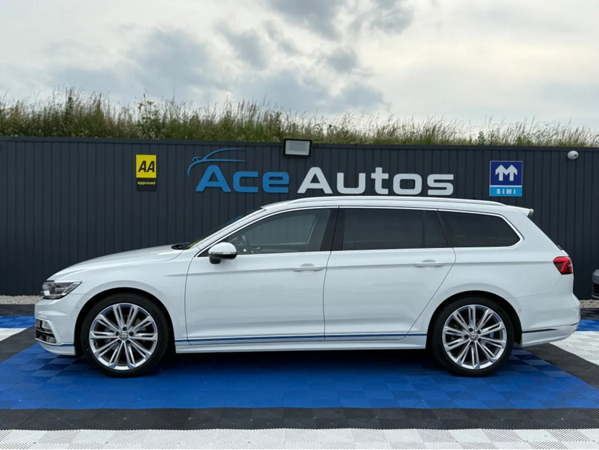 Volkswagen Passat R-LINE - 2.0L PETROL - AUTO - 12 - Image 4