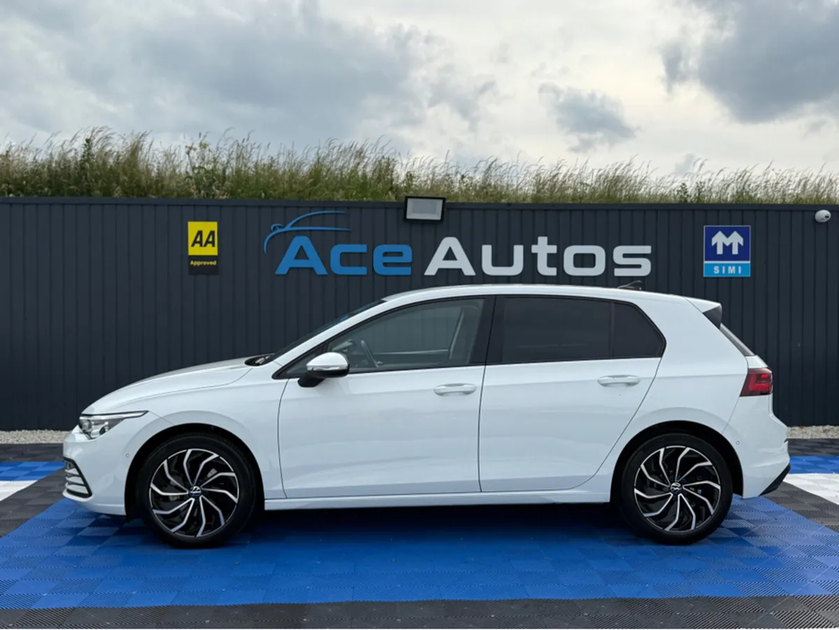 Volkswagen Golf ** ON HOLD ** HIGHLINE ACTIVE - 2. - Image 4