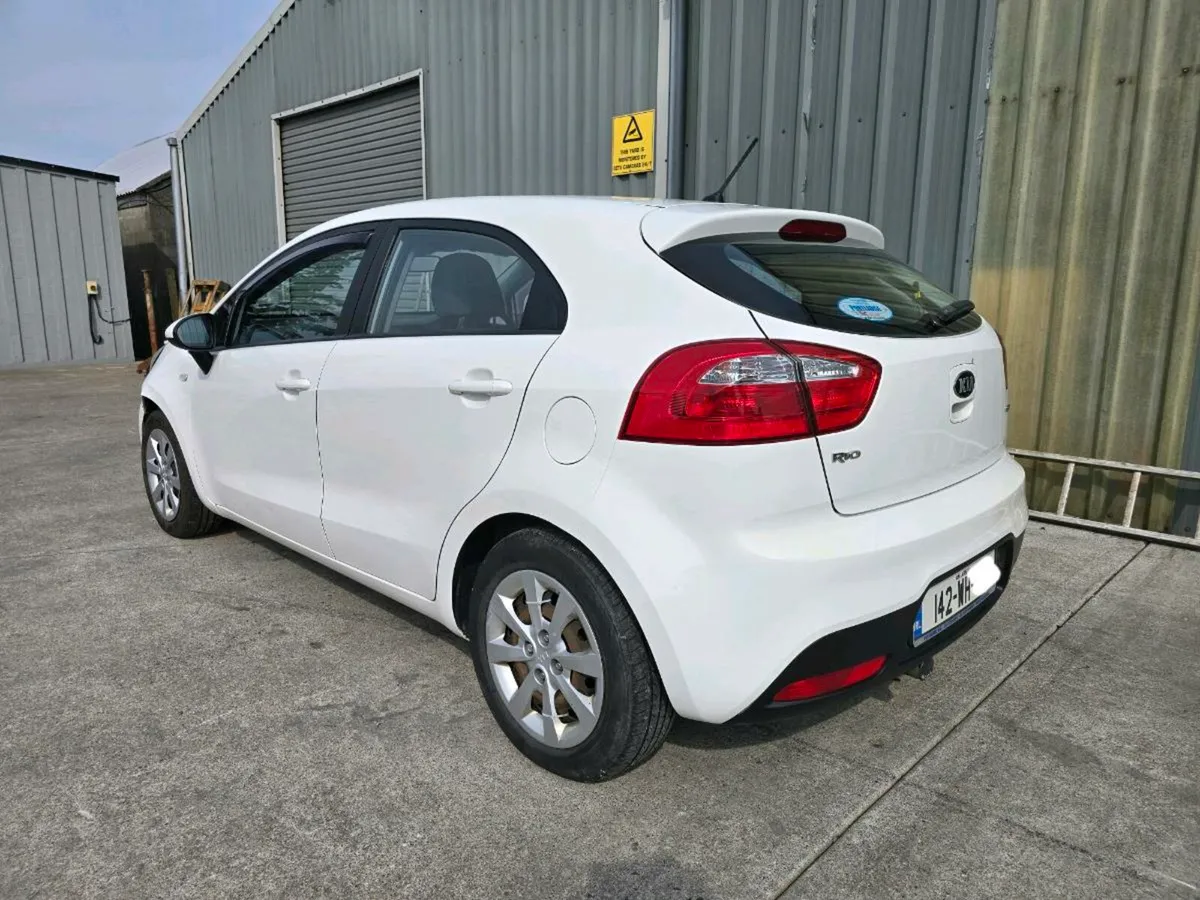 142 KIA RIO - Image 3