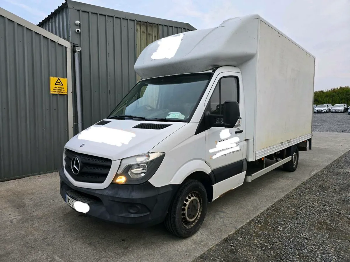 142 MERCEDES SPRINTER - Image 1