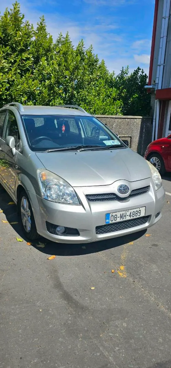 Toyota corolla verso4 - Image 1