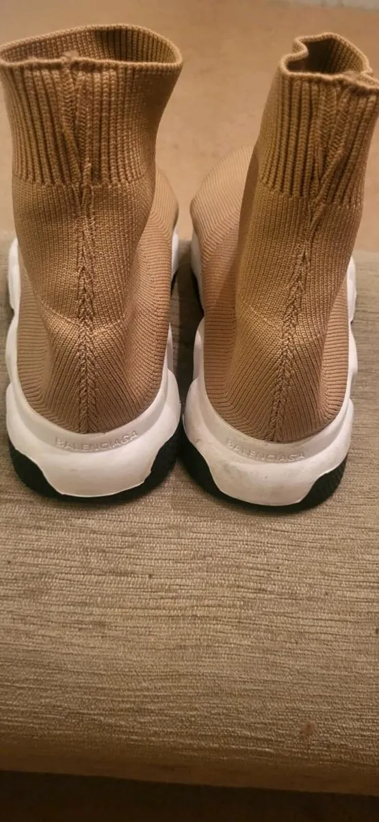Runners - Image 3