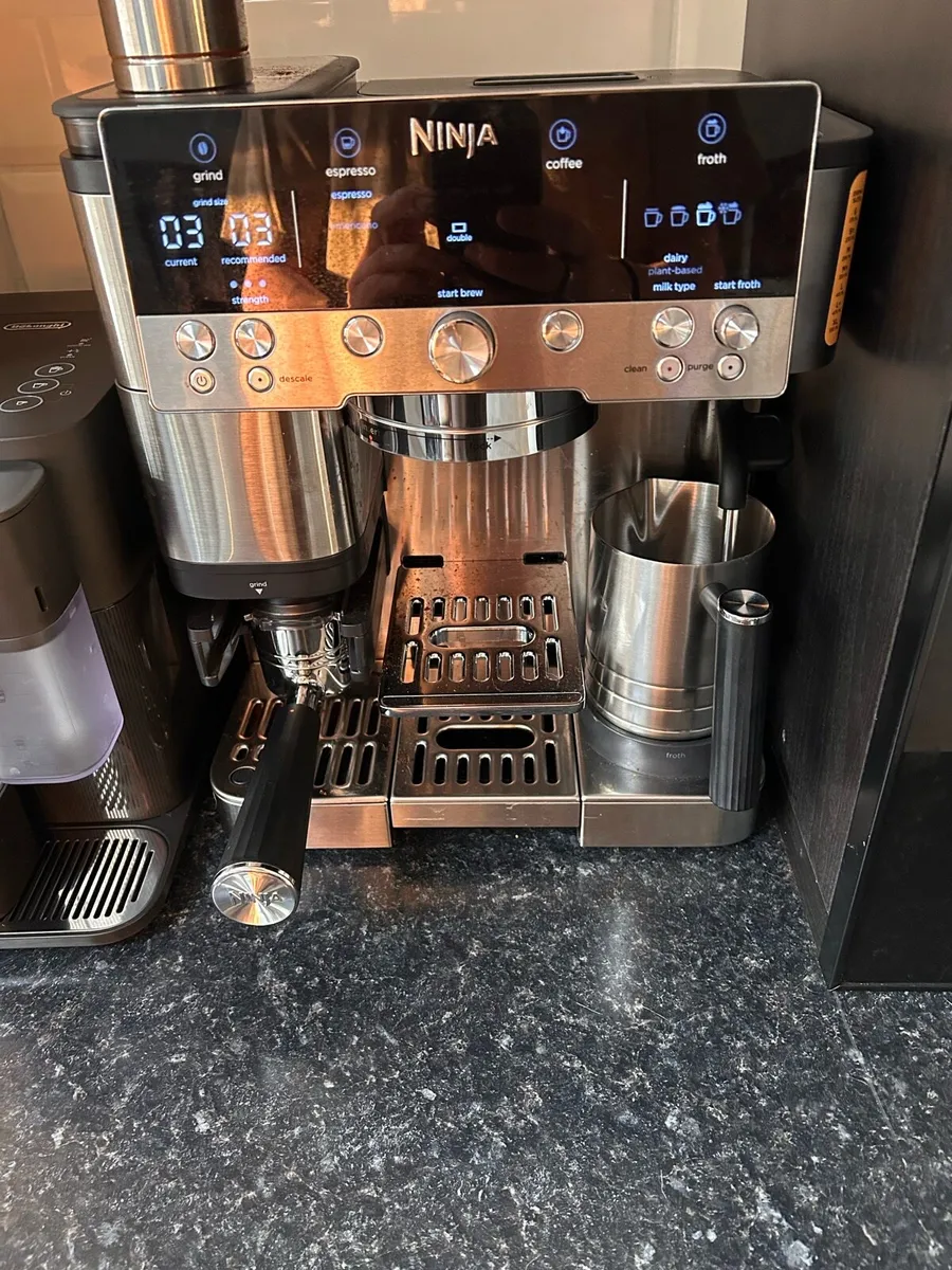 Ninja Luxe cafe premier espresso machine - Image 1