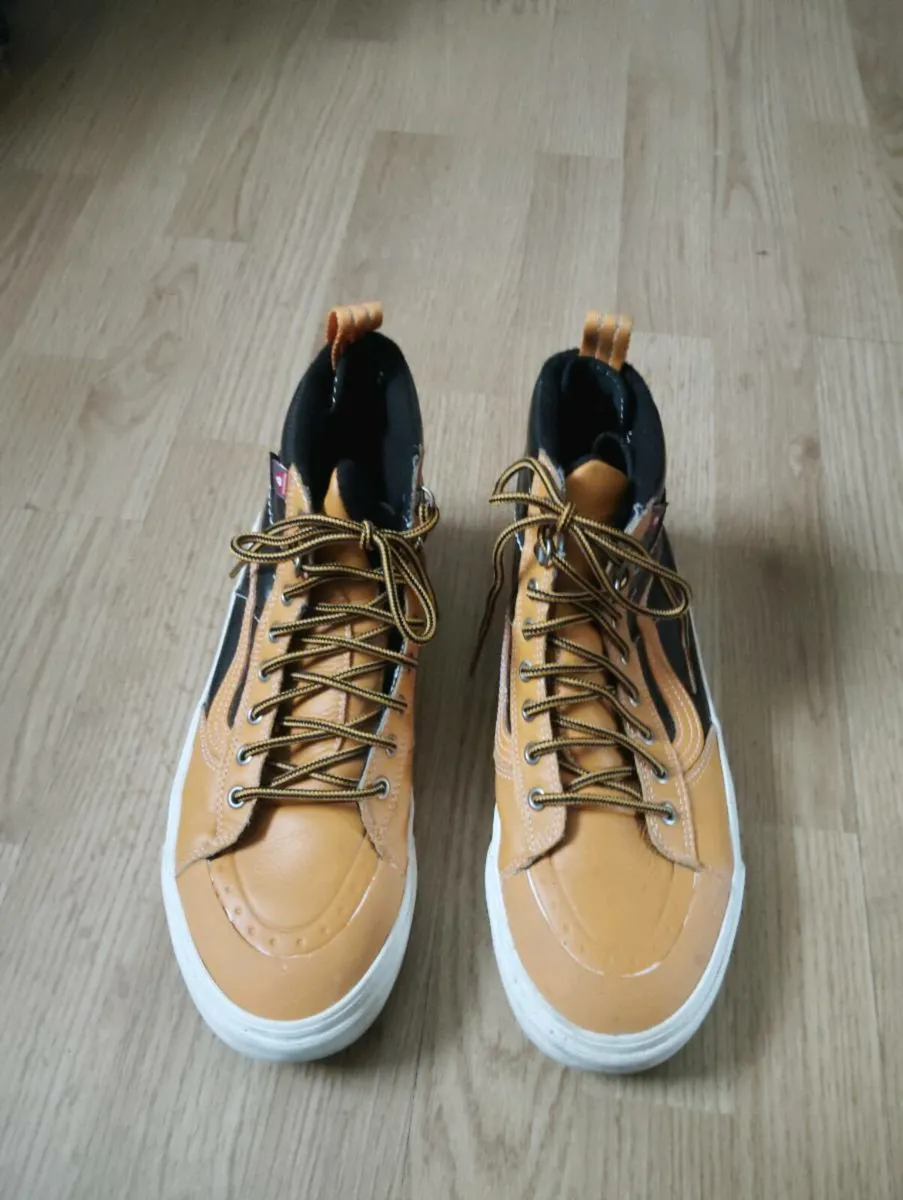 Mens Vans UK size 9 - Image 2