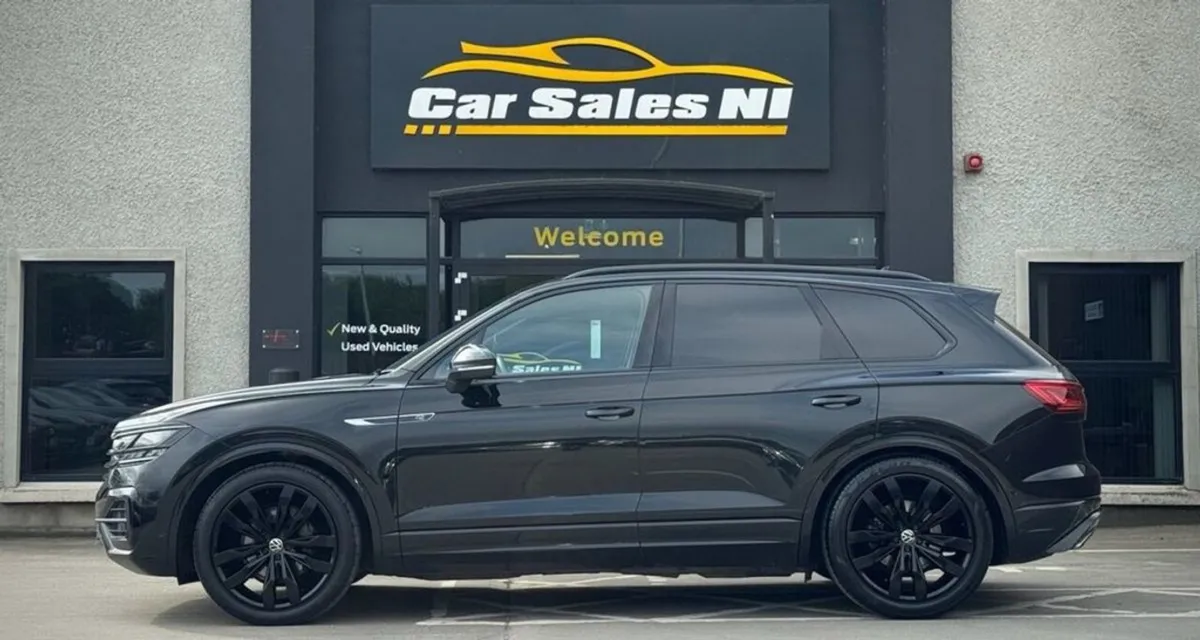 Volkswagen Touareg 3.0 TDI V6 Black Edition SUV 5 - Image 4