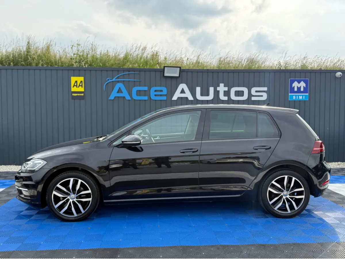 Volkswagen Golf HIGHLINE - 1.4 PETROL - AUTO - 12M - Image 4