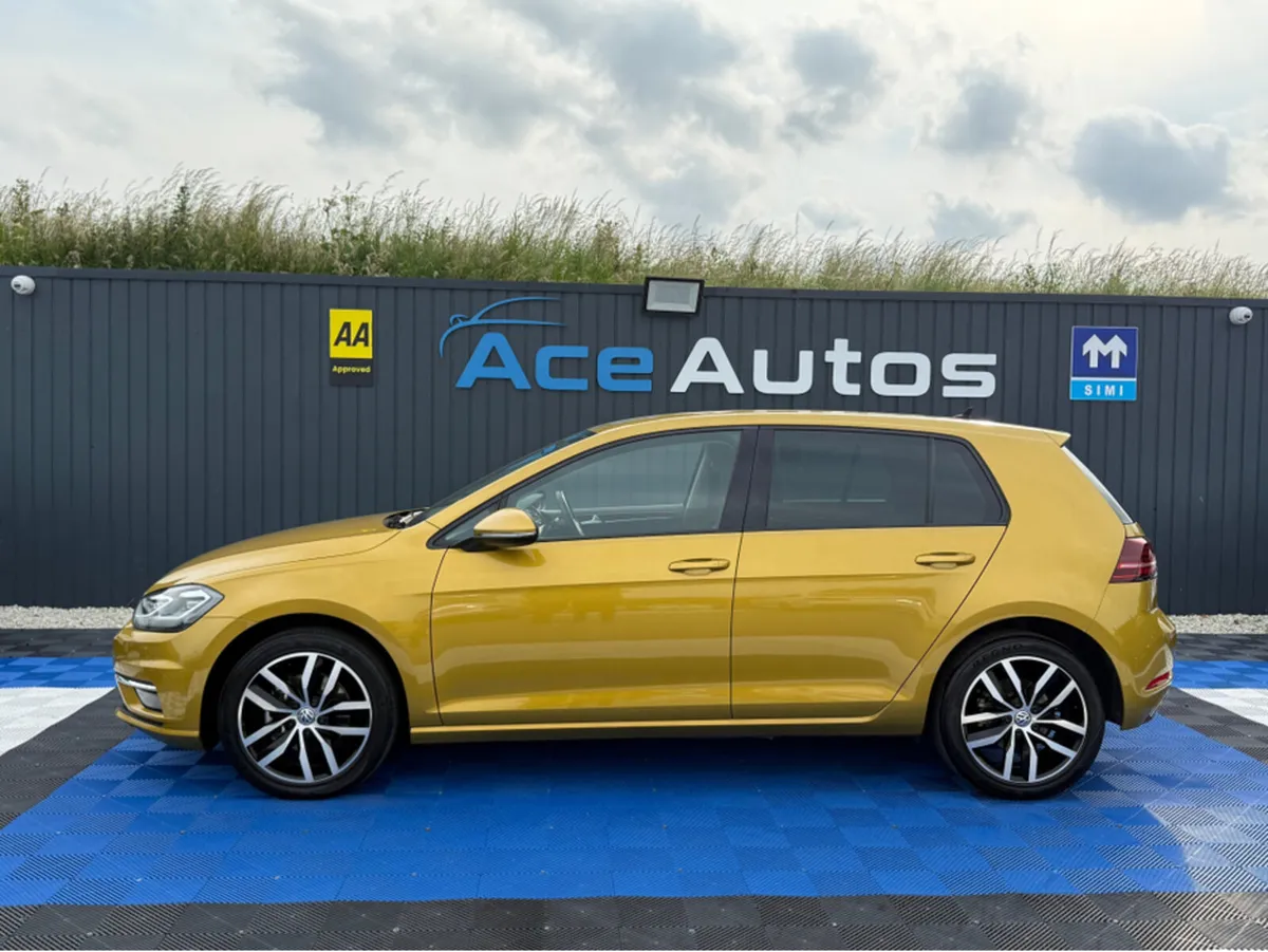Volkswagen Golf HIGHLINE - 1.4 PETROL - AUTO - 12M - Image 3