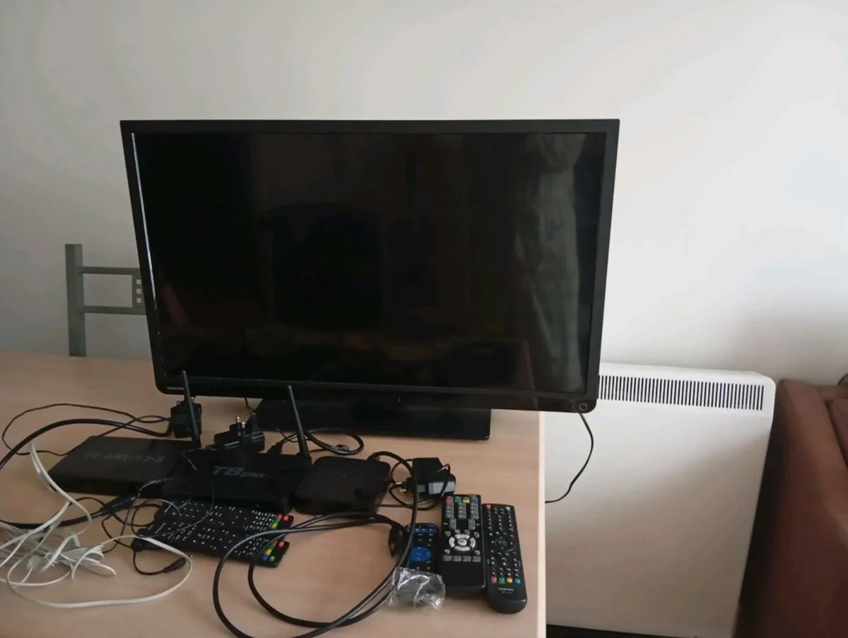 TV and Android TV boxes for part's only - Image 1