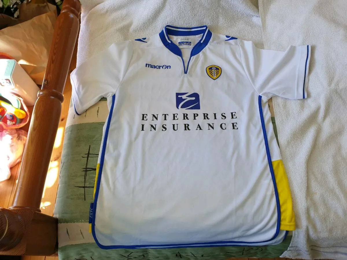Leeds United Football Club Home Jersey 2014 2015 - Image 1