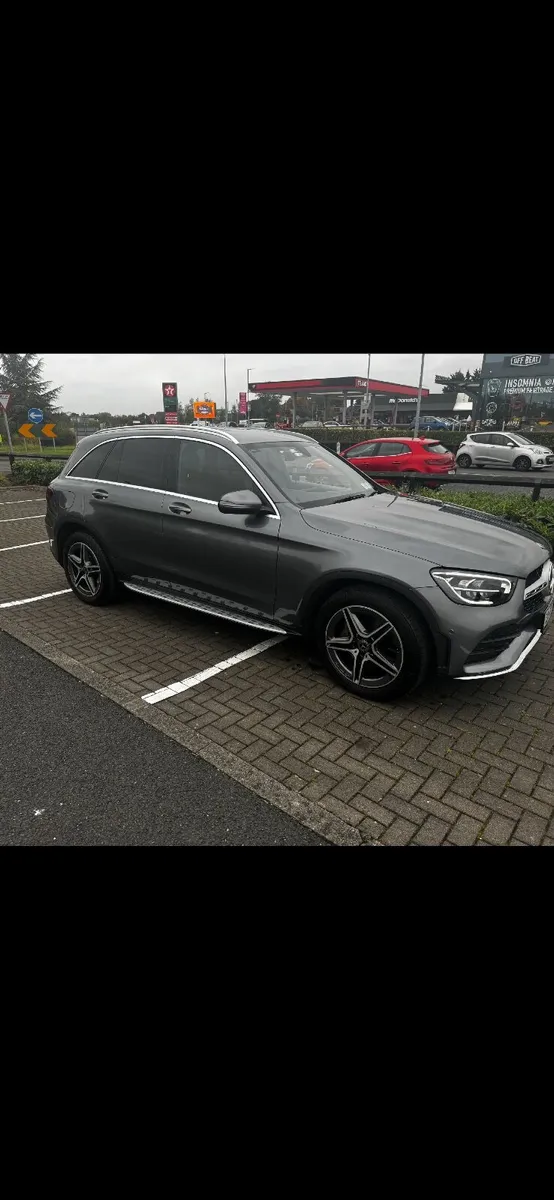 19” genuine Mercedes AMG alloy wheels - Image 1