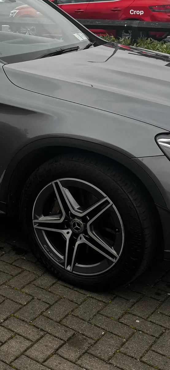 19” genuine Mercedes AMG alloy wheels - Image 2