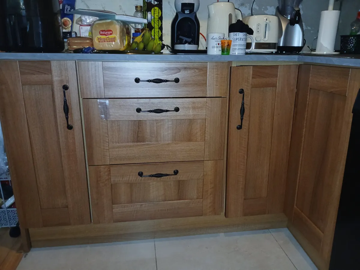 Kitchen - Image 4