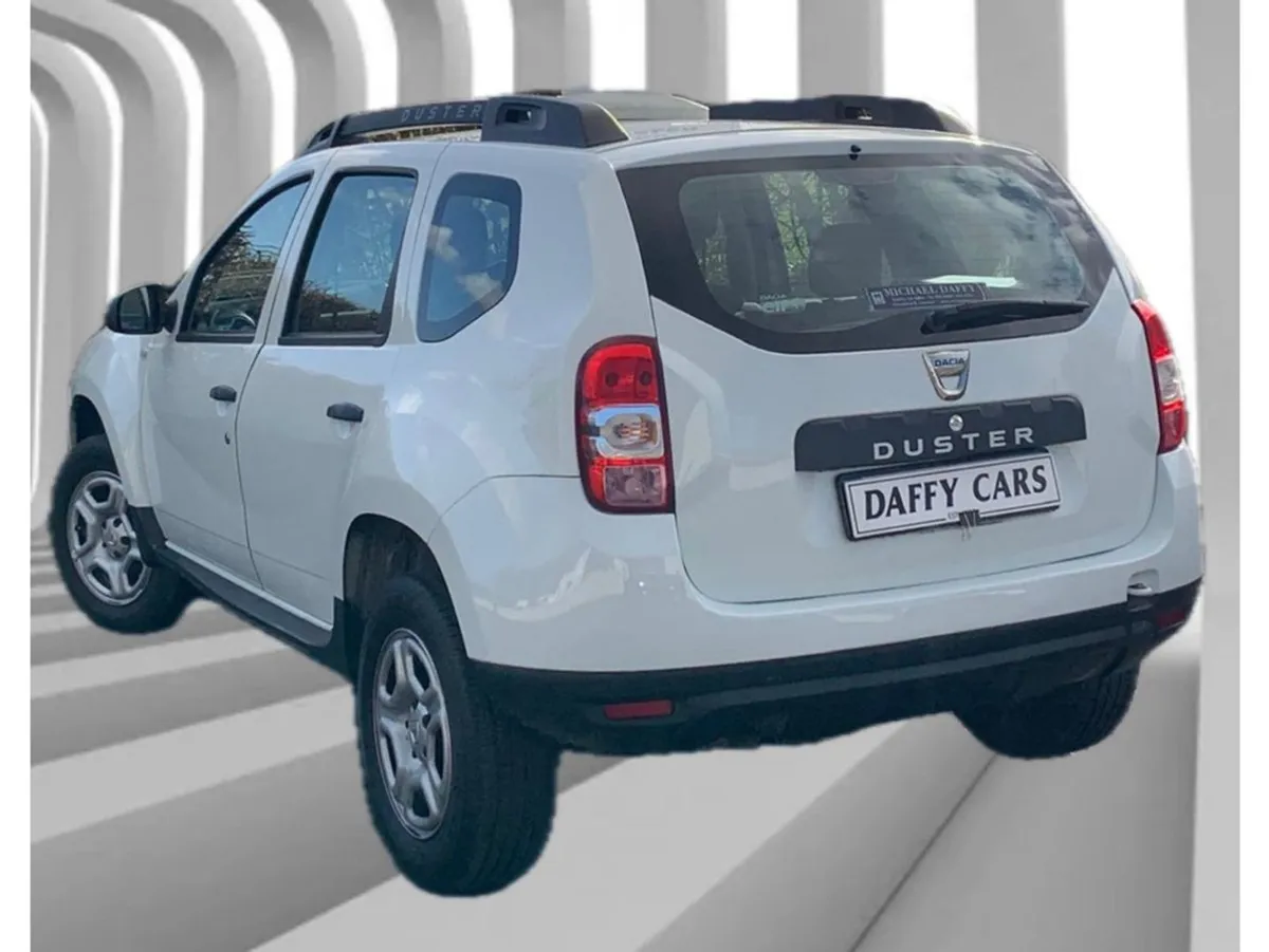 Dacia Duster Essential Blue DCI 115 4DR 4x4 - Image 3
