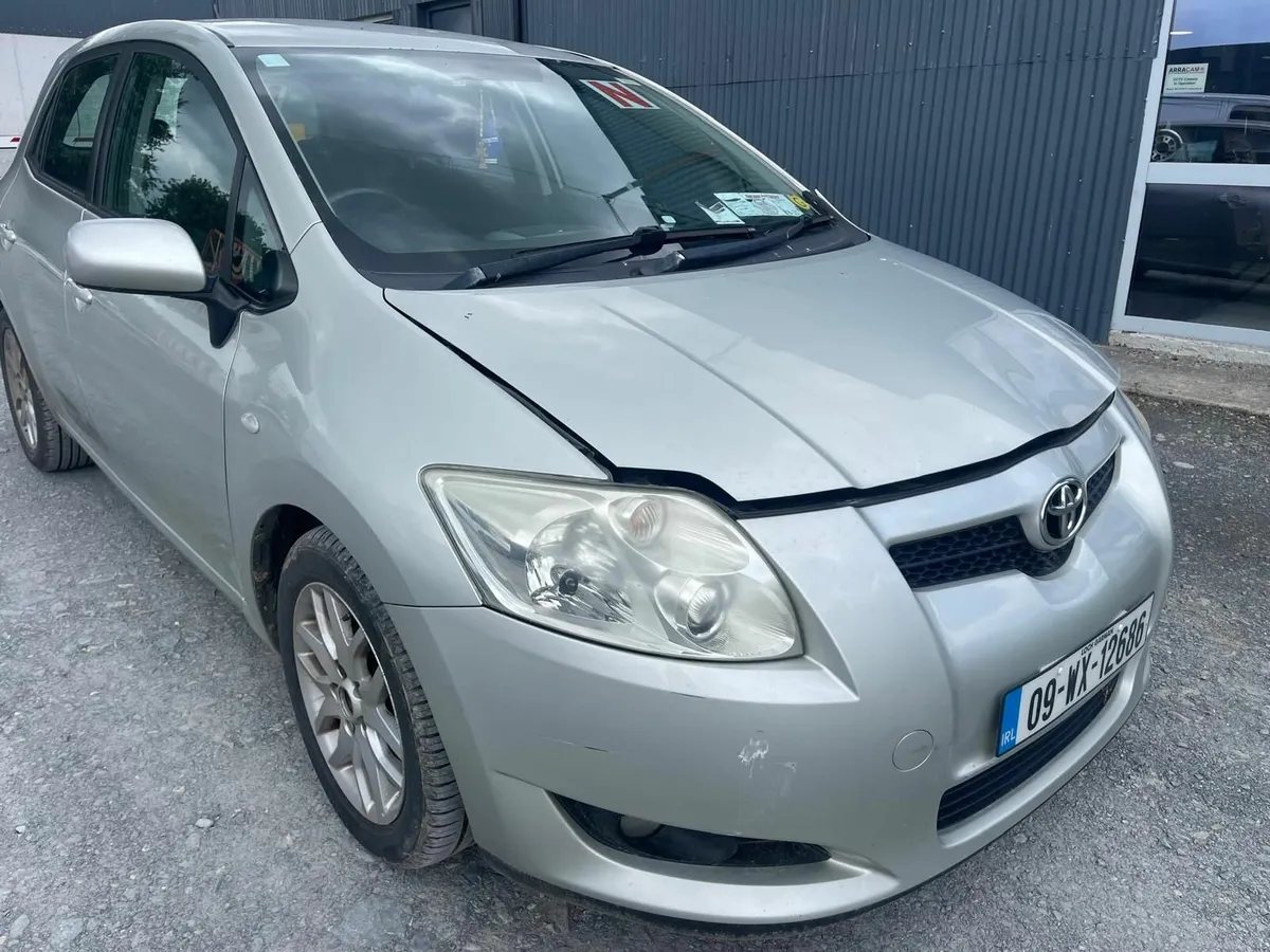 2009 Toyota Auris 1.4 vvti - Image 2