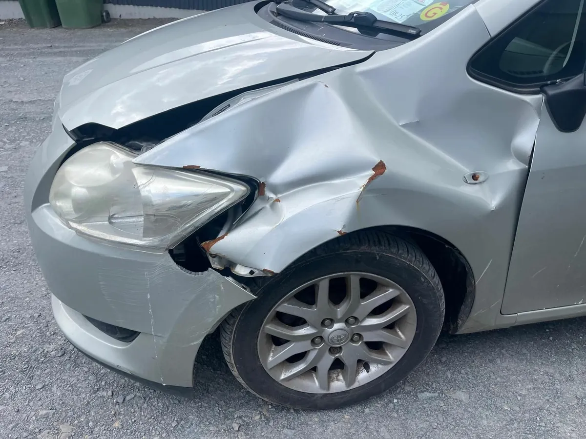 2009 Toyota Auris 1.4 vvti - Image 3