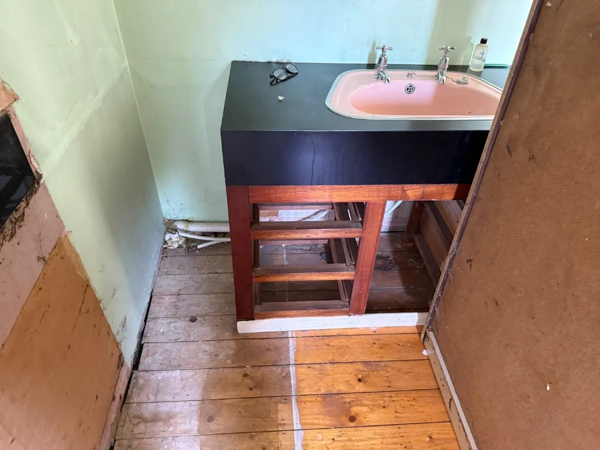 Sink Vanity - Image 1