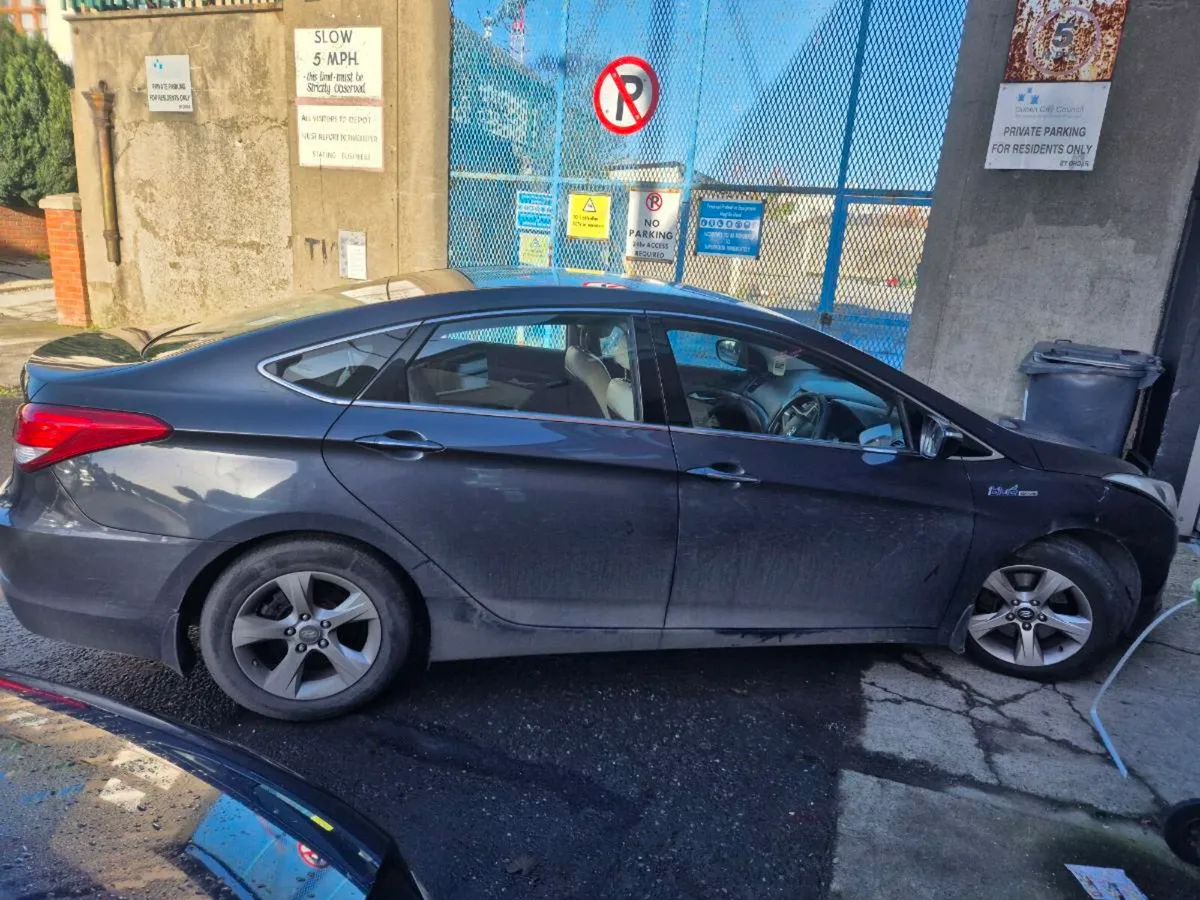 Hyundai i40 - Image 2