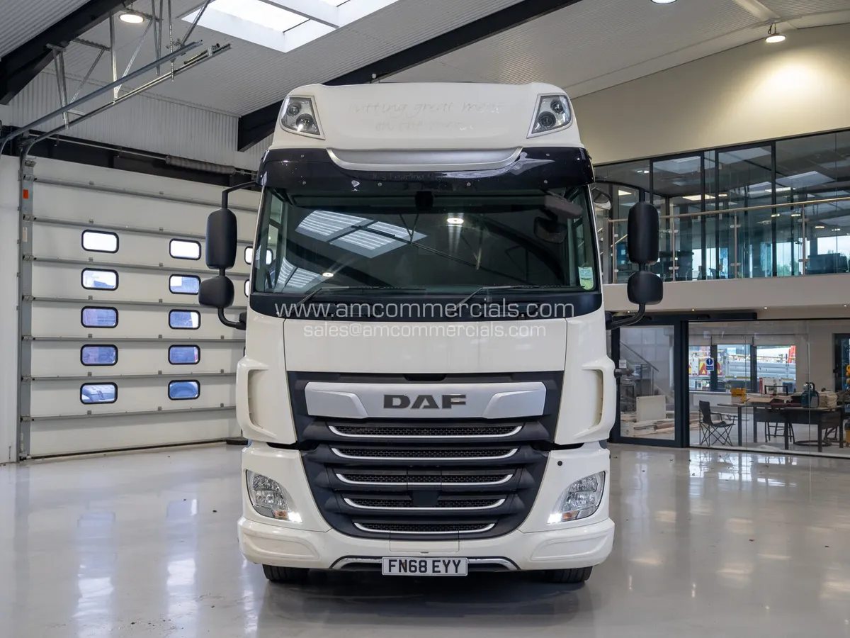 2018 (68) DAF CF 480 6X2 Midlift - Image 2
