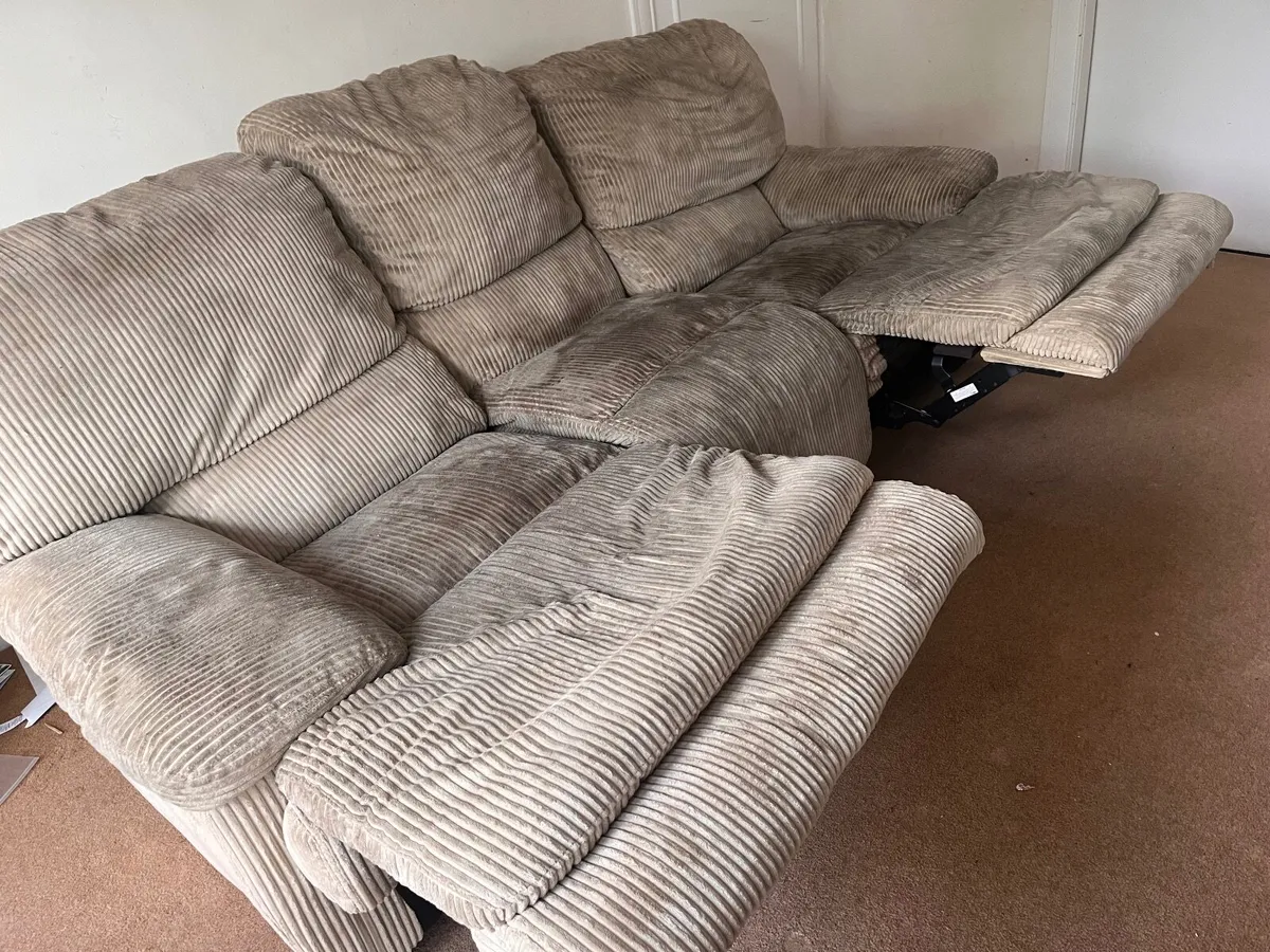 Free Sofa - Image 2