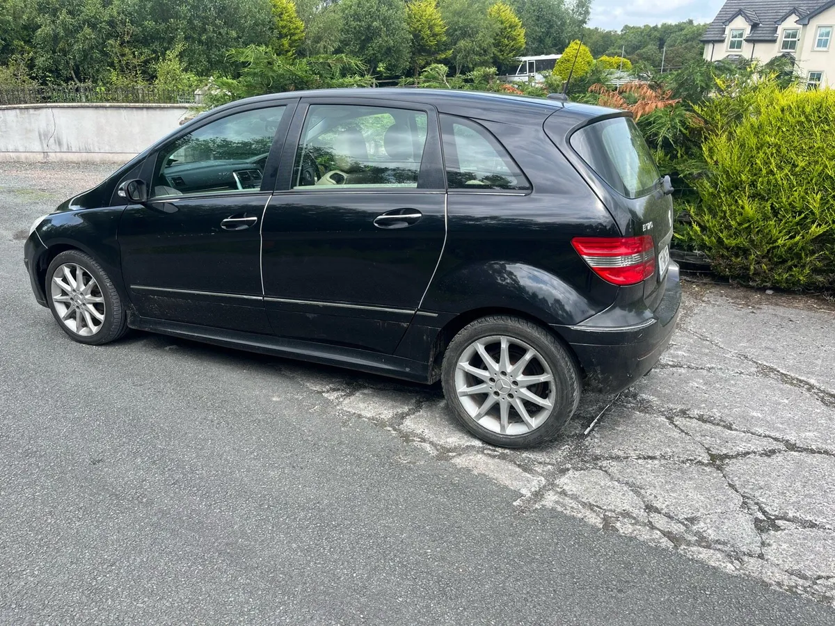 Mercedes b170 - Image 2