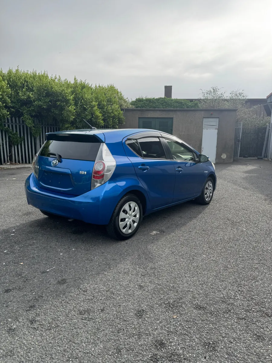 Toyota Aqua 1.5 Hybrid - Image 3