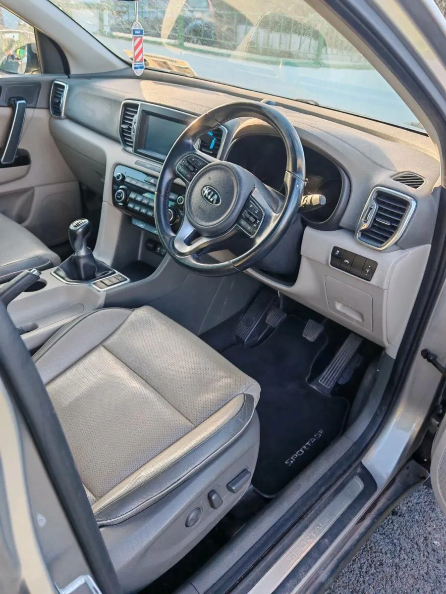 Kia Sportage GT Line Platinum Spec - Image 2