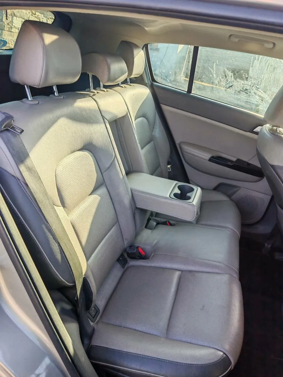 Kia Sportage GT Line Platinum Spec - Image 3
