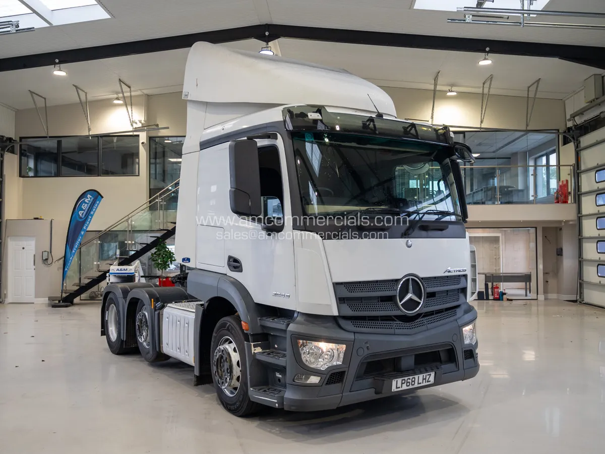 2019 (68) Mercedes-Benz Actros 2543 ClassicSpace - Image 1