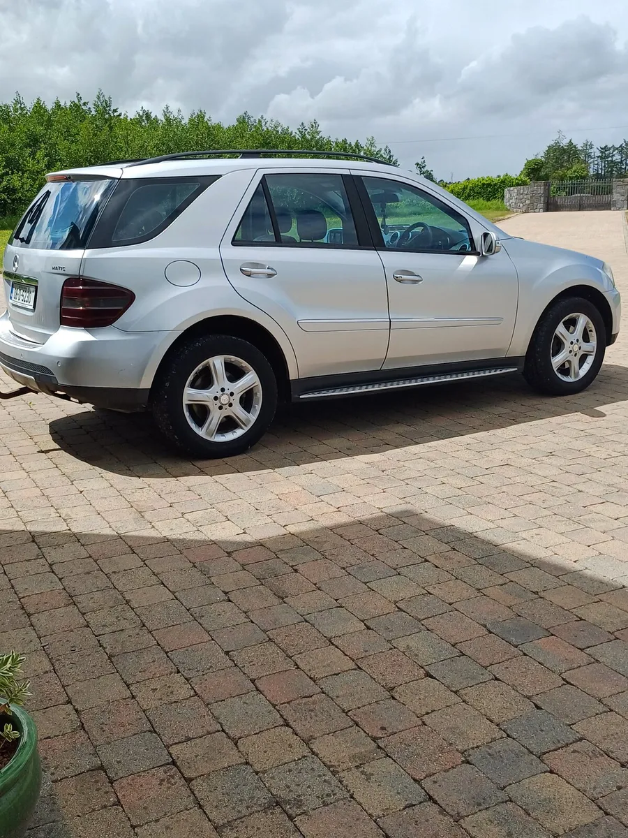 Hyundai Santa Fe 2016 - Image 1