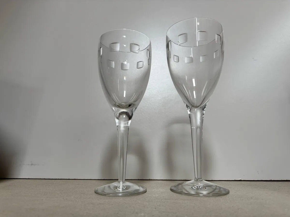 12 Stunning never used John Rocha wine glasses - Image 2