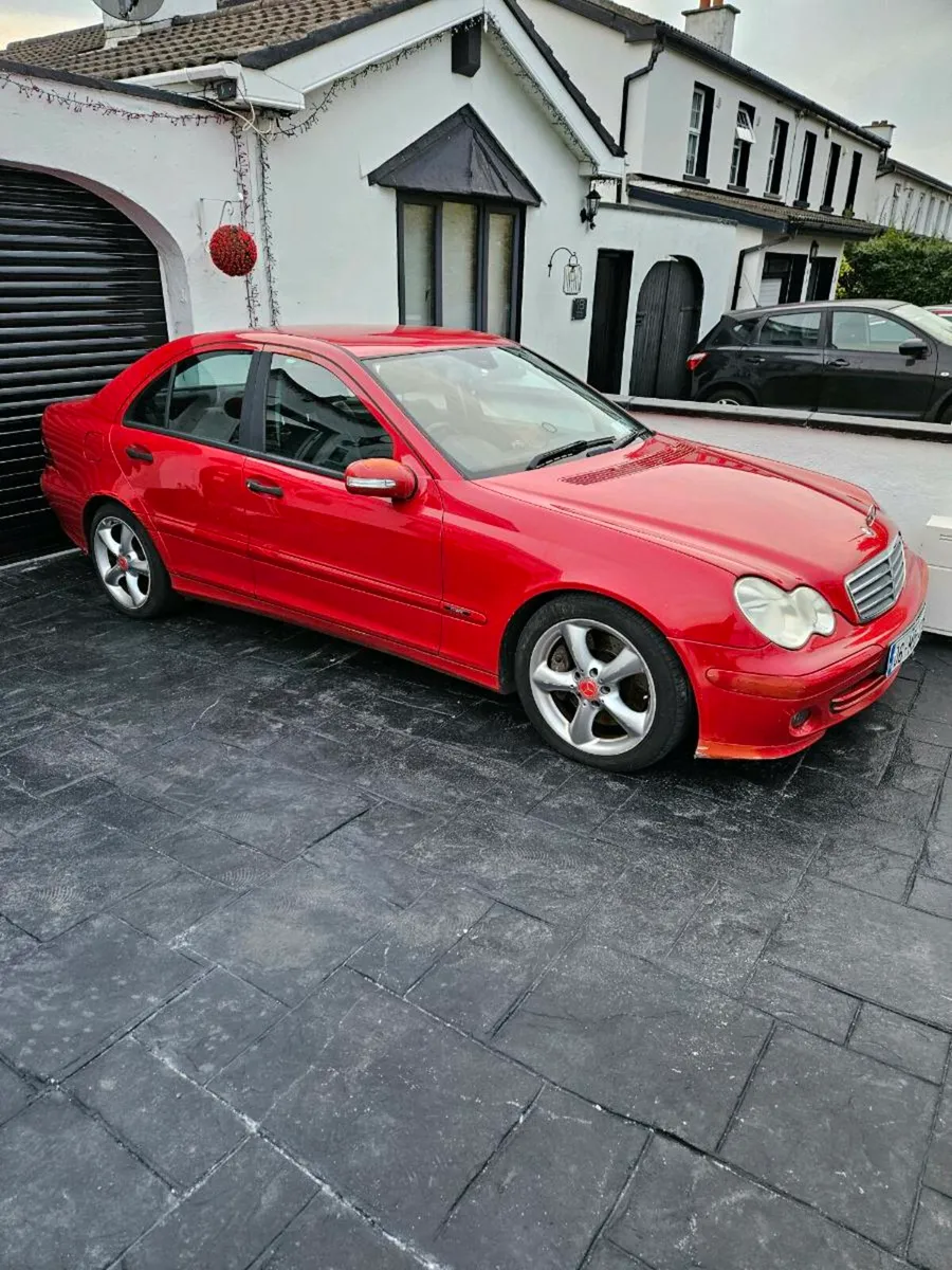 Car - Image 1