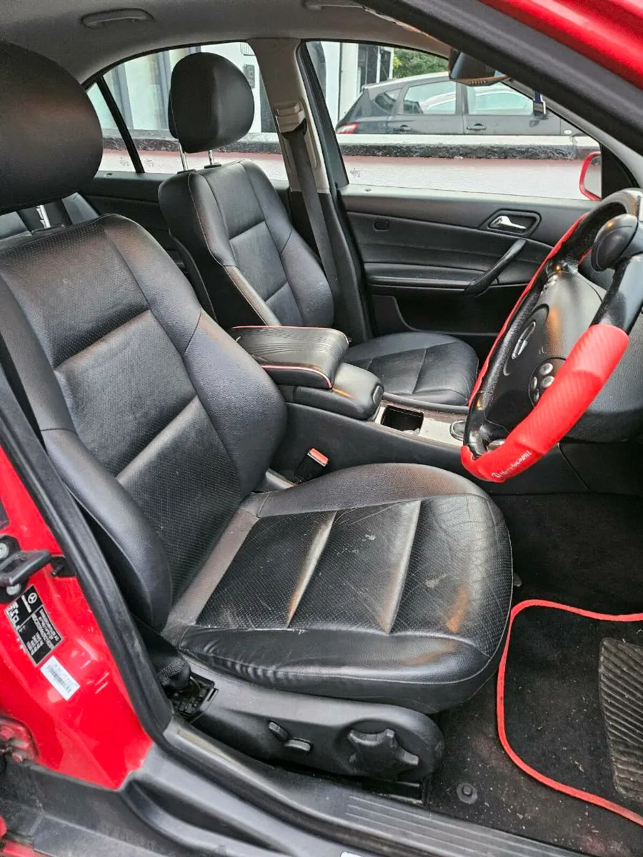 Car - Image 3