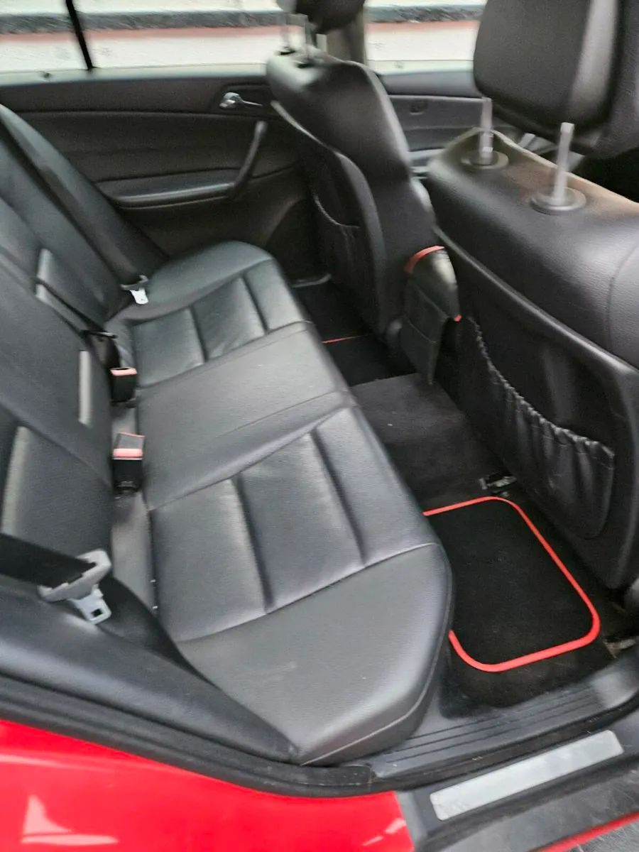 Car - Image 4