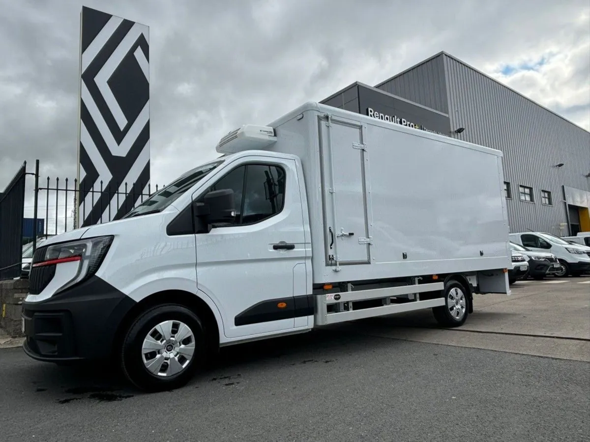 Renault Master Ccab 3.5t L3h1 Bread Van With Frid - Image 2