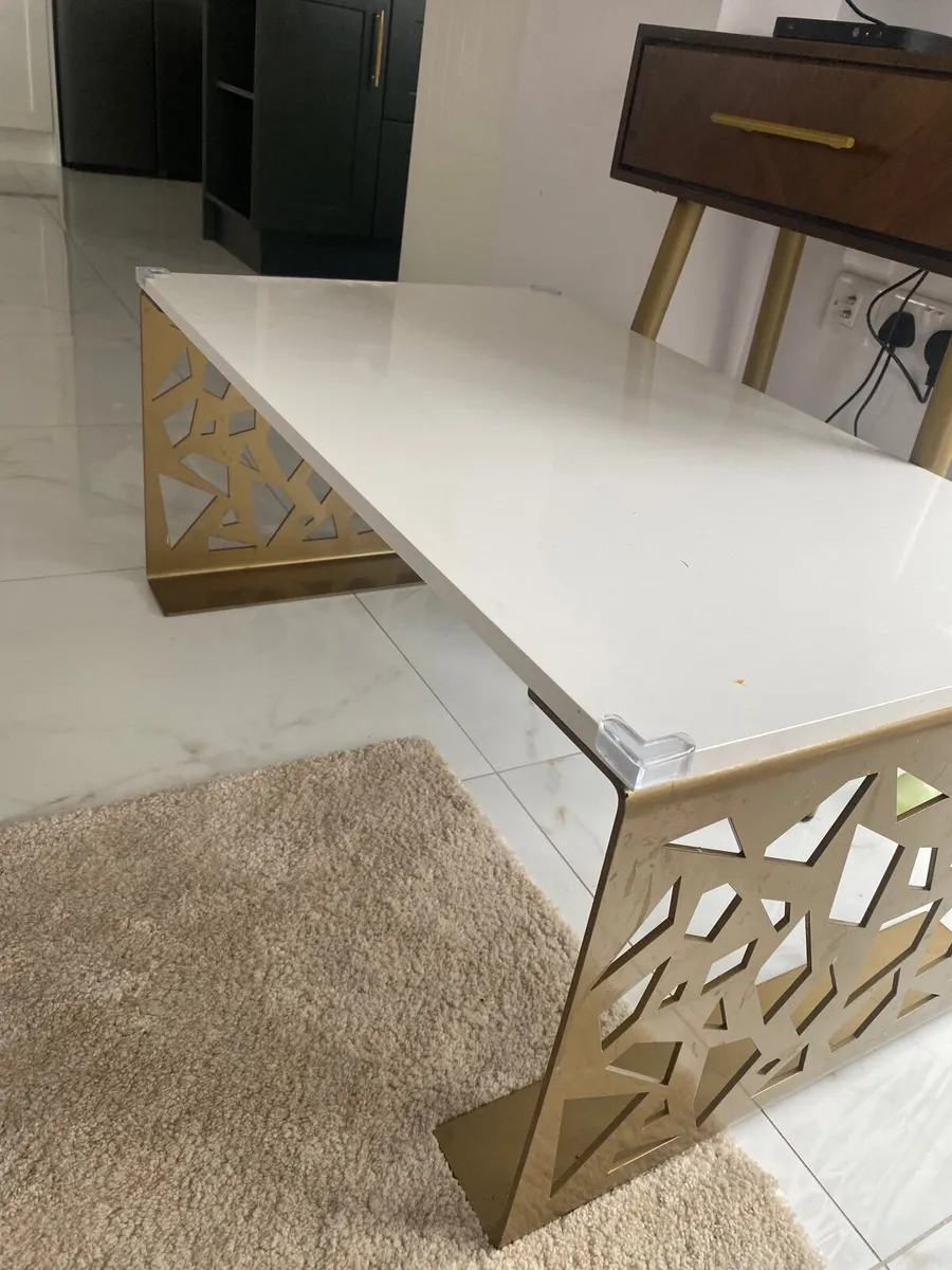 Coffee table - Image 3