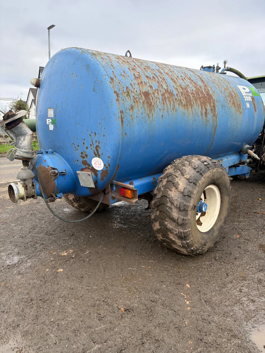 Prime x slurry tranker 2000gal - Image 2