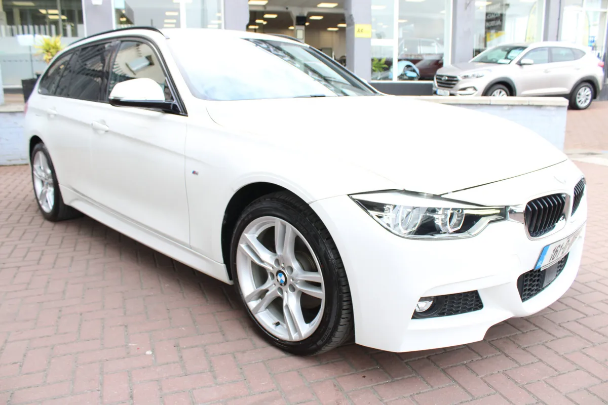 320i X-DRIVE M-SPORT PLUS 5DR ESTATE AUTOMATIC // - Image 2