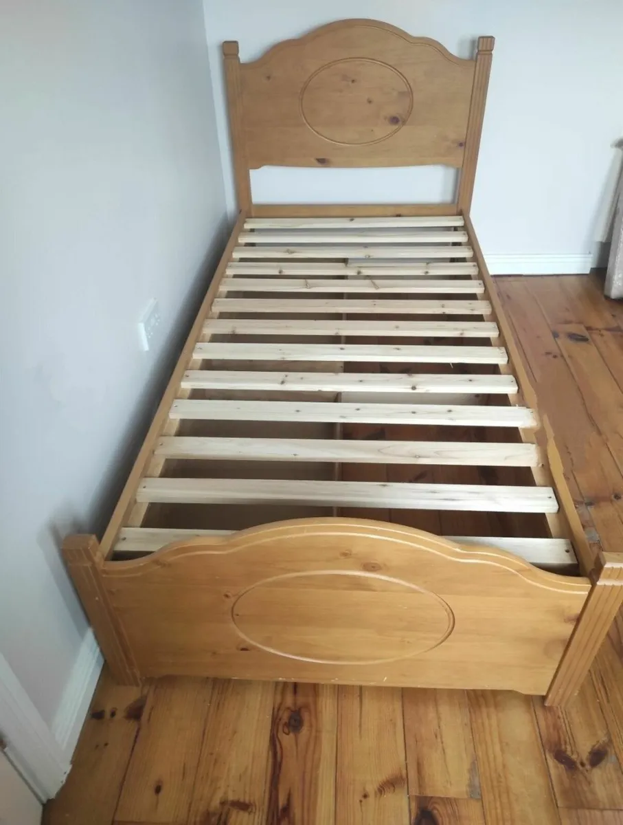 Bed frames single - Image 1