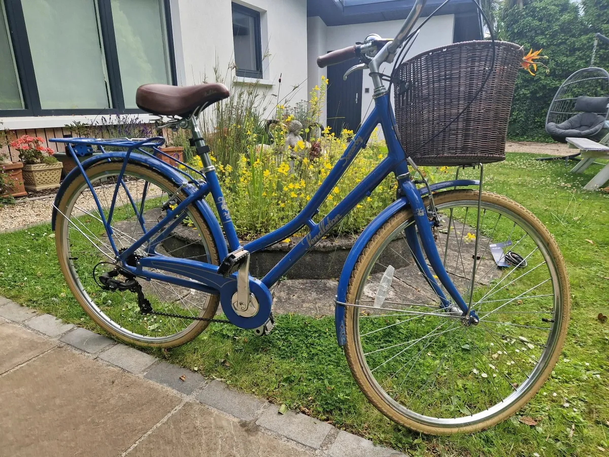 Classic Ladies Pendleton Somersby Bike, Like New - Image 4