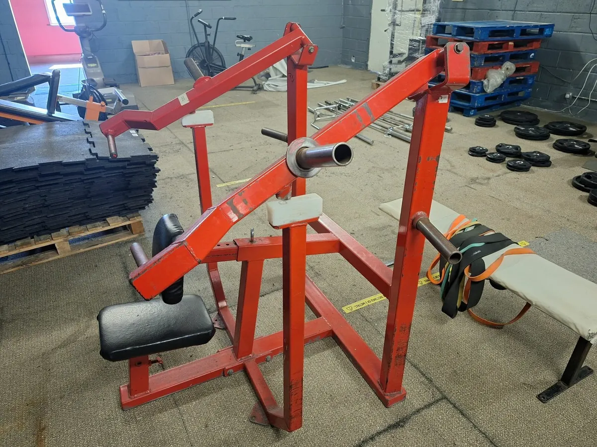 Online Auction Of A Shoulder Press Machine & More! - Image 3
