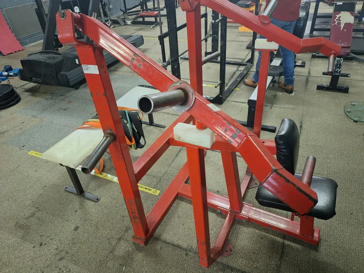 Online Auction Of A Shoulder Press Machine & More! - Image 4